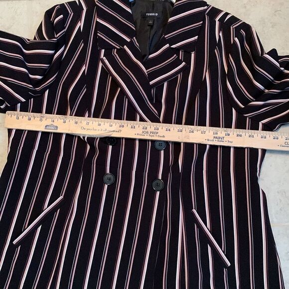 Size 1 Twill Aline trench coat/jacket (worn once) - Picture 12 of 13